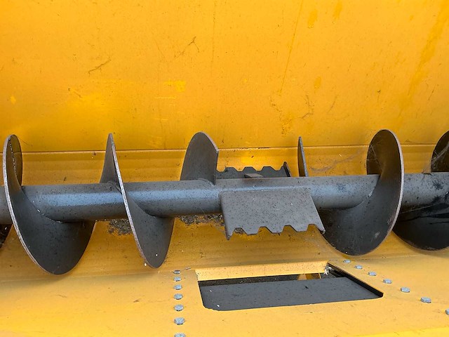 2016 çelikel perpetual semi-automatische silage verpakkingsinstallatie met 2 m³ mengbunker en 7 m transportband - afbeelding 22 van  38