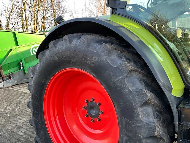 2016 claas arion 650 vierwielaangedreven landbouwtractor met voorlader - afbeelding 29 van  40