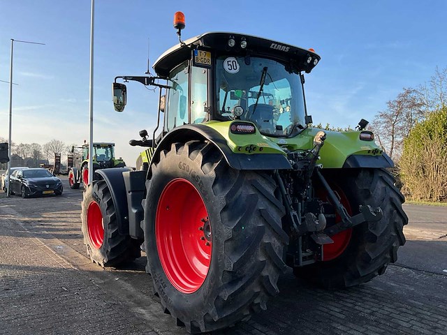 2016 claas arion 650 vierwielaangedreven landbouwtractor met voorlader - afbeelding 37 van  40