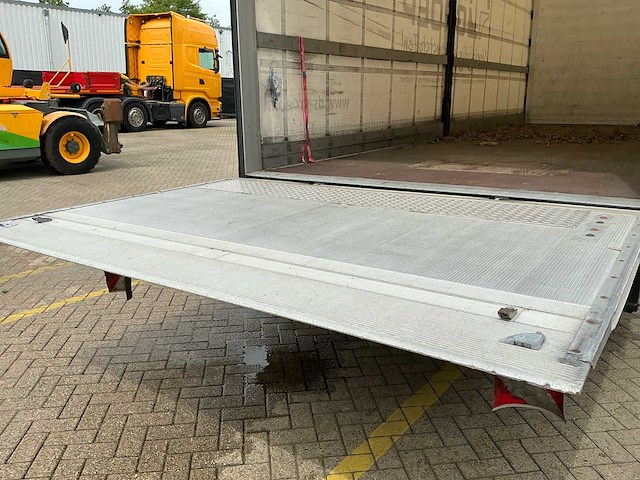2016 daf lf220 vrachtwagen - afbeelding 9 van  28