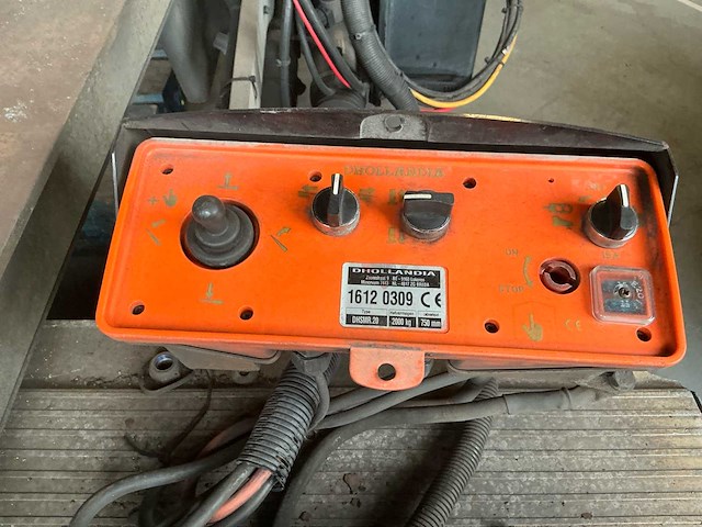 2016 dhollandia onderschuiflaadklep 2000 kilo laadklep - afbeelding 10 van  12