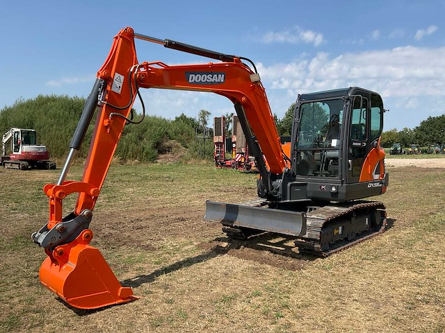 2016 doosan dx55-9c midigraafmachine - afbeelding 1 van  20