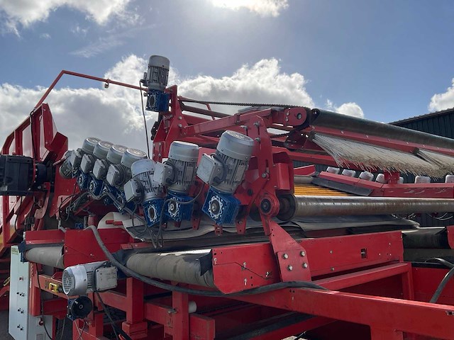 2016 downs dg 300 + det 3m stortbak met spiraalrollenreiniger - afbeelding 6 van  7