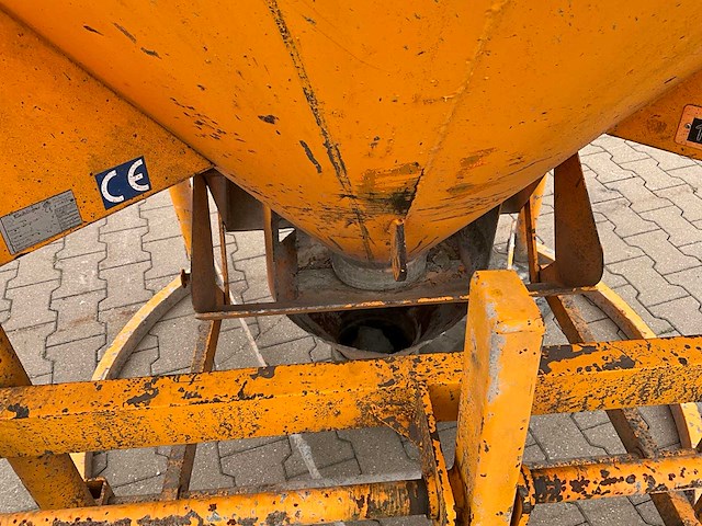2016 eichinger 1016h.10 betonkubel - afbeelding 9 van  12