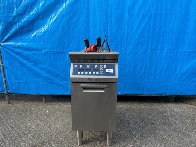 2016 electrolux e7fred1gfp friteuse - afbeelding 1 van  11