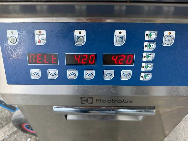 2016 electrolux e7fred1gfp friteuse - afbeelding 8 van  11
