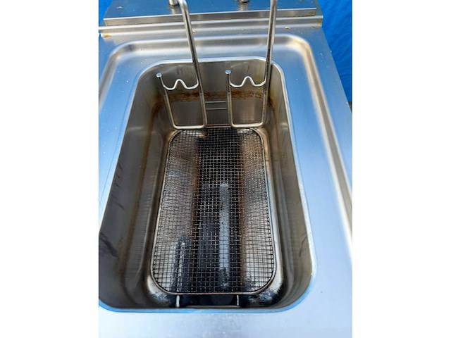 2016 electrolux e7fred1gfp friteuse - afbeelding 10 van  11