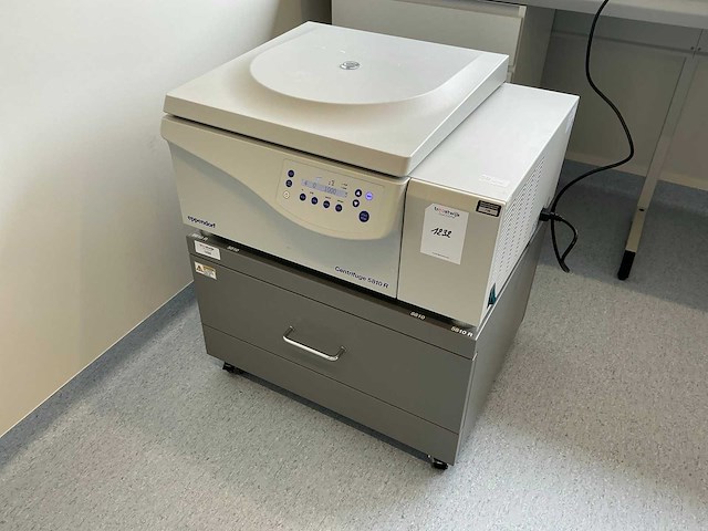 2016 eppendorf 5810 r high speed refrigerated laboratory centrifuge - afbeelding 2 van  9