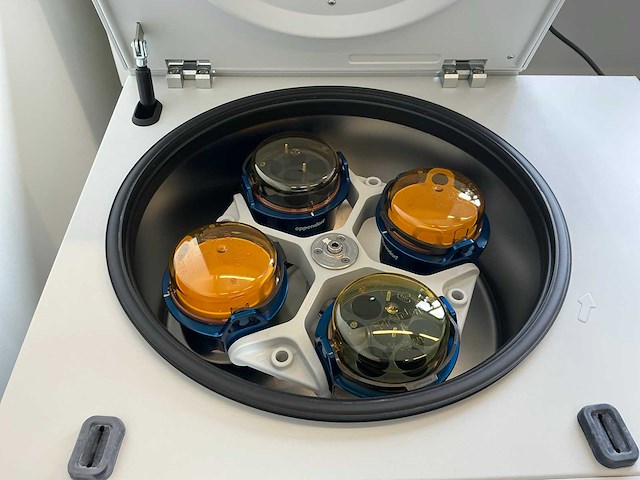 2016 eppendorf 5810 r high speed refrigerated laboratory centrifuge - afbeelding 8 van  9