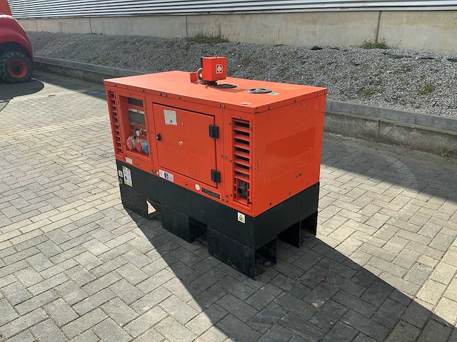 2016 europower eps 113 tde noodstroomaggregaat - afbeelding 2 van  7