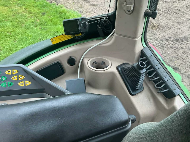 2016 fendt 516 vario vierwiel aangedreven landbouwtractor - afbeelding 15 van  48