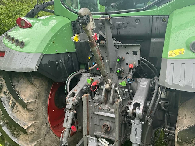 2016 fendt 516 vario vierwiel aangedreven landbouwtractor - afbeelding 47 van  48