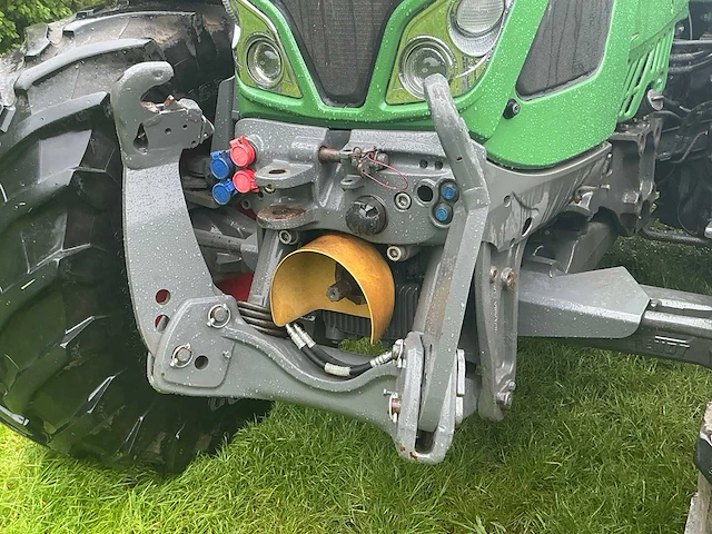 2016 fendt 516 vario vierwiel aangedreven landbouwtractor - afbeelding 24 van  48
