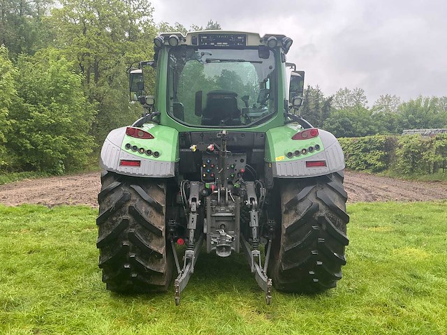 2016 fendt 516 vario vierwielaangedreven landbouwtractor - afbeelding 31 van  48