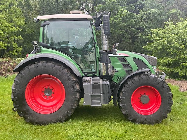 2016 fendt 516 vario vierwielaangedreven landbouwtractor - afbeelding 40 van  48