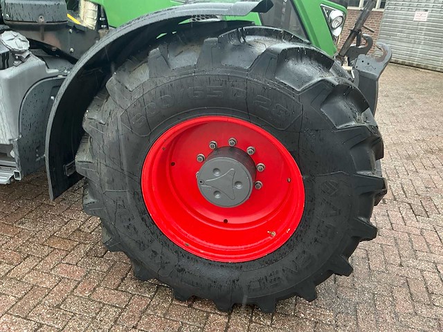 2016 fendt 724 vario profi plus vierwielaangedreven landbouwtractor - afbeelding 3 van  31