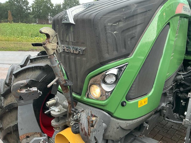 2016 fendt 724 vario profi plus vierwielaangedreven landbouwtractor - afbeelding 6 van  31