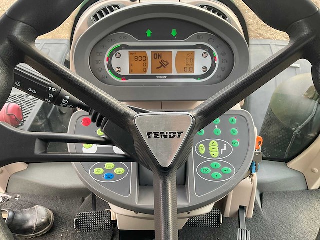2016 fendt 828 vario s4 profi plus rufa vierwielaangedreven landbouwtractor - afbeelding 9 van  24