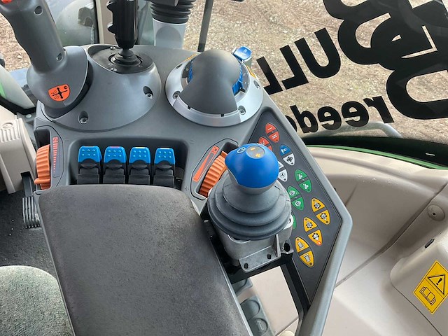 2016 fendt 828 vario s4 profi plus rufa vierwielaangedreven landbouwtractor - afbeelding 11 van  24