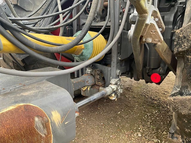 2016 fendt 828 vario s4 profi plus rufa vierwielaangedreven landbouwtractor - afbeelding 22 van  24