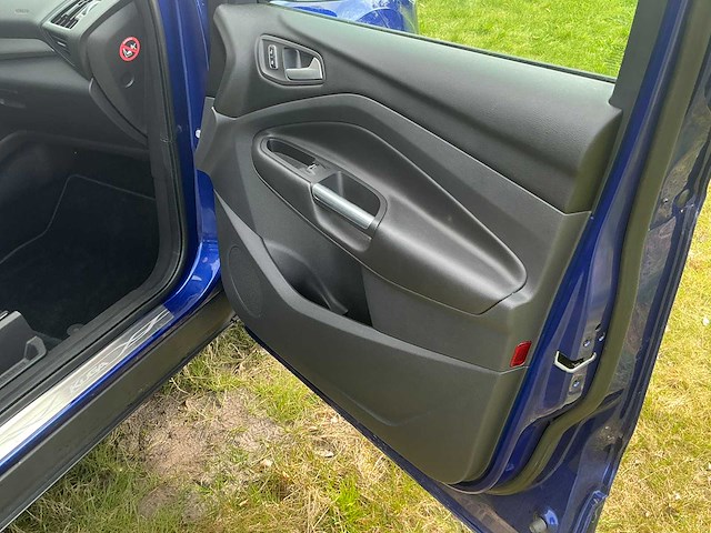 2016 ford kuga 1.5 titanium styling personenauto - afbeelding 32 van  55