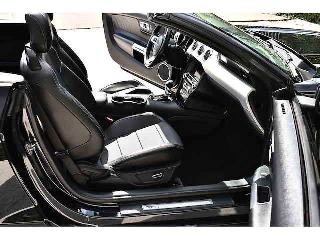 2016 ford mustang ecoboost convertible 2,3l i4 btw auto - afbeelding 42 van  63