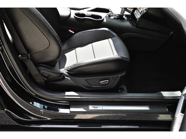 2016 ford mustang ecoboost convertible 2,3l i4 btw auto - afbeelding 43 van  63