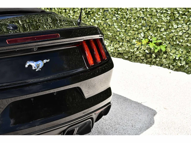 2016 ford mustang ecoboost convertible 2,3l i4 btw auto - afbeelding 21 van  63