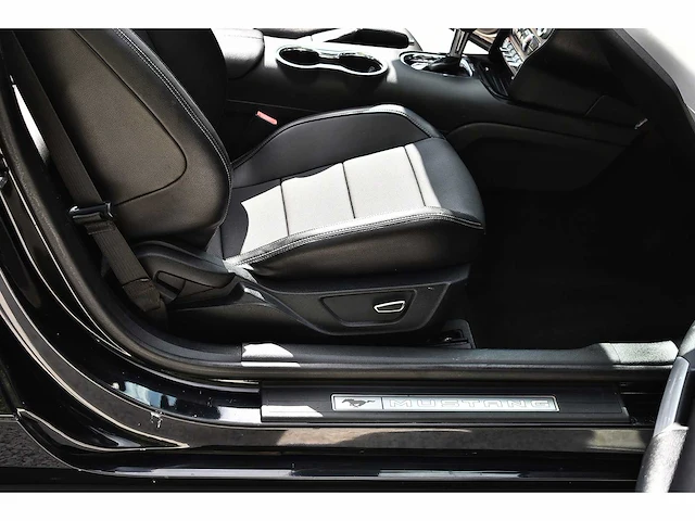 2016 ford mustang ecoboost convertible 2,3l i4 btw auto - afbeelding 43 van  63