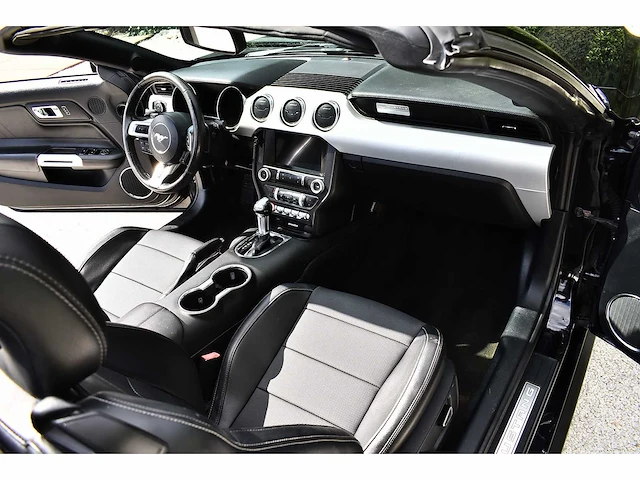 2016 ford mustang ecoboost convertible 2,3l i4 btw auto - afbeelding 44 van  63