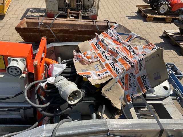2016 geda lift 250 comfort 43 / 21 materiaallift / demontabele ladderlift - afbeelding 8 van  10