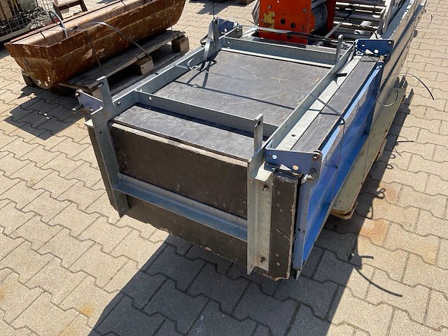 2016 geda lift 250 comfort 43 / 21 materiaallift / demontabele ladderlift - afbeelding 10 van  10