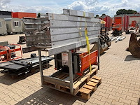 2016 geda lift 250 comfort 43 / 21 materiaallift / demontabele ladderlift - afbeelding 1 van  12