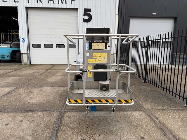 2016 genie z33/18 knikarm hoogwerker - afbeelding 2 van  12