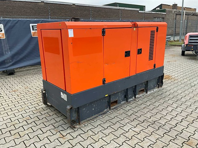 2016 grupos electrogenos europa / atlas copco qas 100 stroom aggregaat - afbeelding 9 van  15