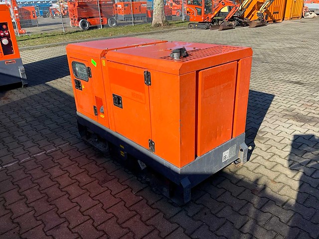 2016 grupos electrogenos europa / atlas copco qas 20 stroom aggregaat - afbeelding 8 van  10