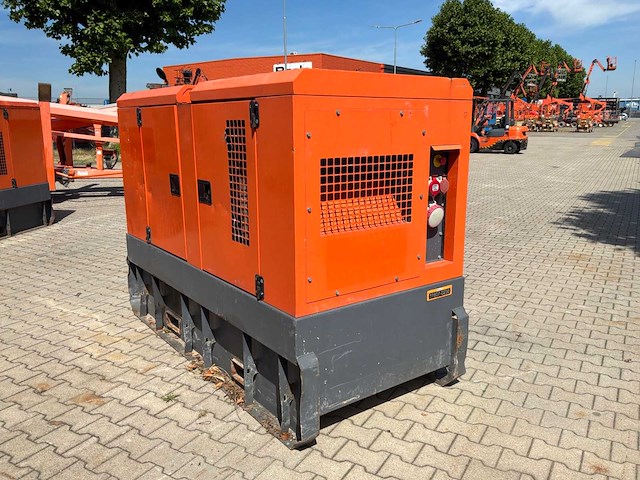 2016 grupos electrogenos europa / atlas copco qas 60 st3 stroom aggregaat - afbeelding 16 van  20