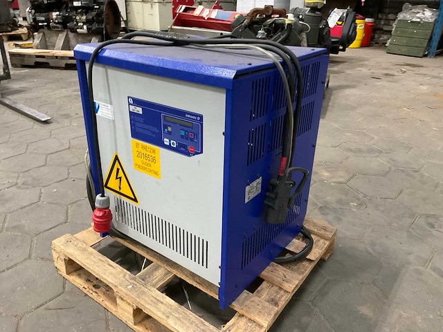 2016 hawker intronic d acculader - afbeelding 3 van  5