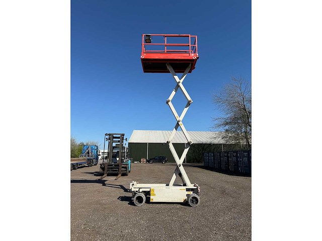 2016 holland lift hl-84 e14 hoogwerker - afbeelding 21 van  21