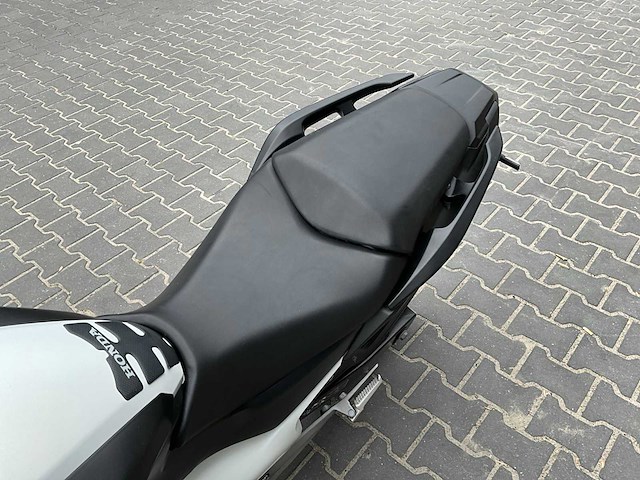 2016 honda nc750sd dct motorfiets - afbeelding 4 van  18