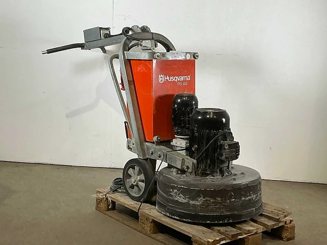 2016 husqvarna pg680 betonschuurmachine 680mm 380v - afbeelding 1 van  12
