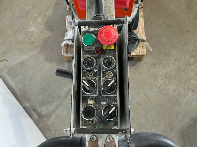 2016 husqvarna pg680 betonschuurmachine 680mm 380v - afbeelding 10 van  12