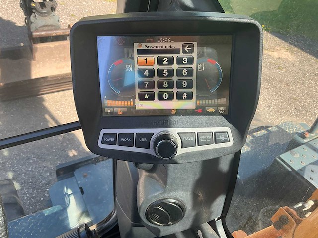 2016 hyundai robex 160w-9a banden graafmachine - afbeelding 10 van  31