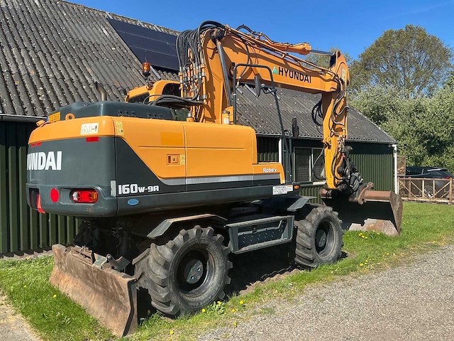 2016 hyundai robex 160w-9a bandengraafmachine - afbeelding 1 van  30