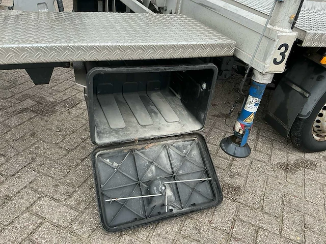 2016 iveco 35s13 2.3 375 auto hoogwerker - afbeelding 22 van  55