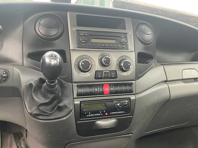 2016 iveco daily 35c17 300 bedrijfswagen - afbeelding 6 van  17