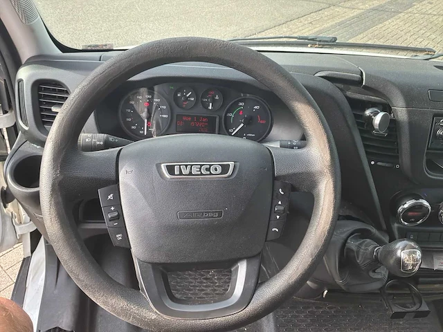 2016 iveco daily 35s15v 2.3 352 h2 geconditioneerde bedrijfswagen - afbeelding 3 van  27