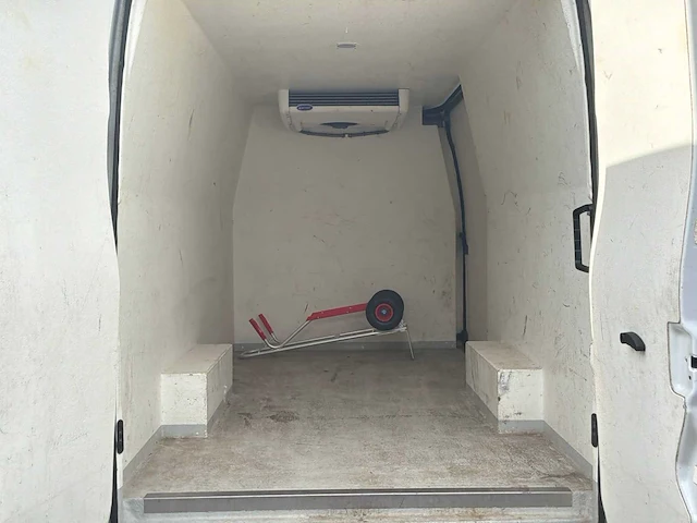 2016 iveco daily 35s15v 2.3 352 h2 geconditioneerde bedrijfswagen - afbeelding 7 van  27
