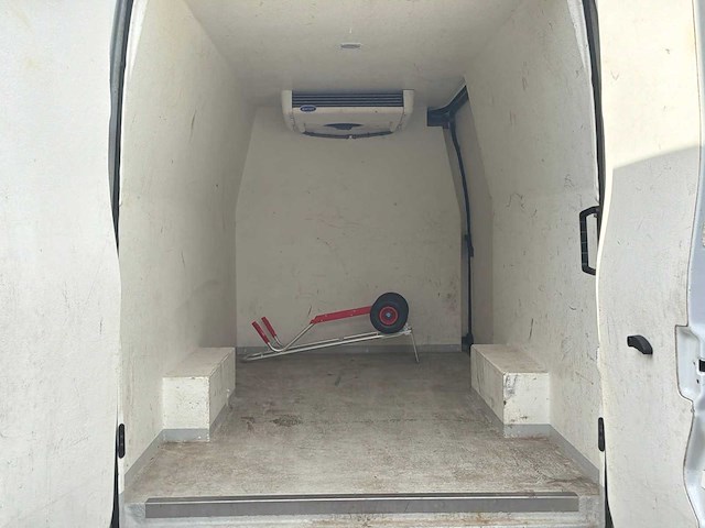 2016 iveco daily 35s15v 2.3 352 h2 geconditioneerde bedrijfswagen - afbeelding 7 van  27