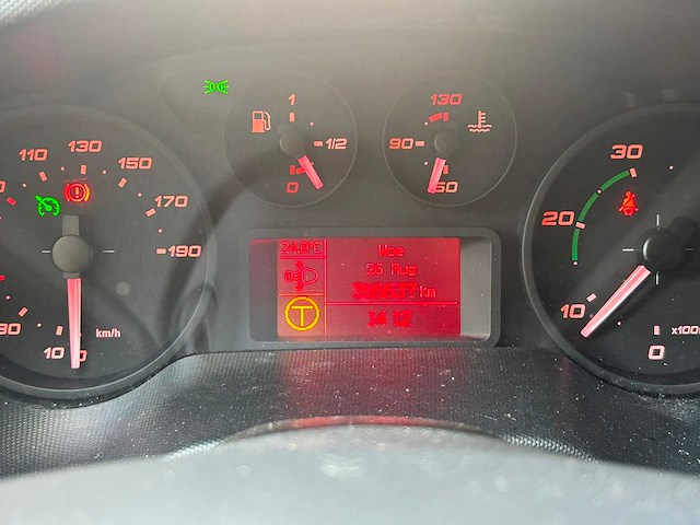 2016 iveco daily 40-170 bedrijfswagen - afbeelding 7 van  22